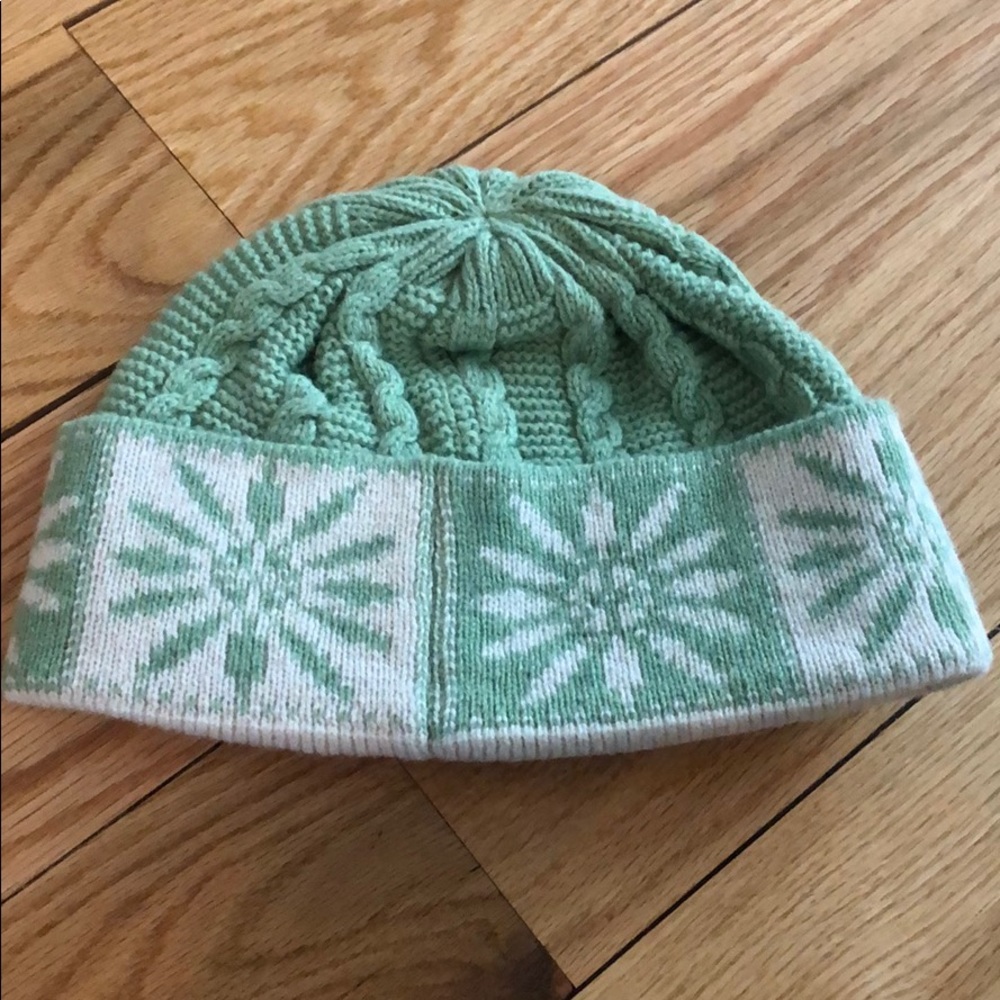 Cable knit hat